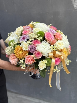 Pastel Harmony Arrangement – Pastel Tonlarda Lüks Aranjman