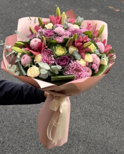 Sevgililer Günü Pembe–Mor Premium Karışık Çiçek Buketi | Nora Flowers İstanbul